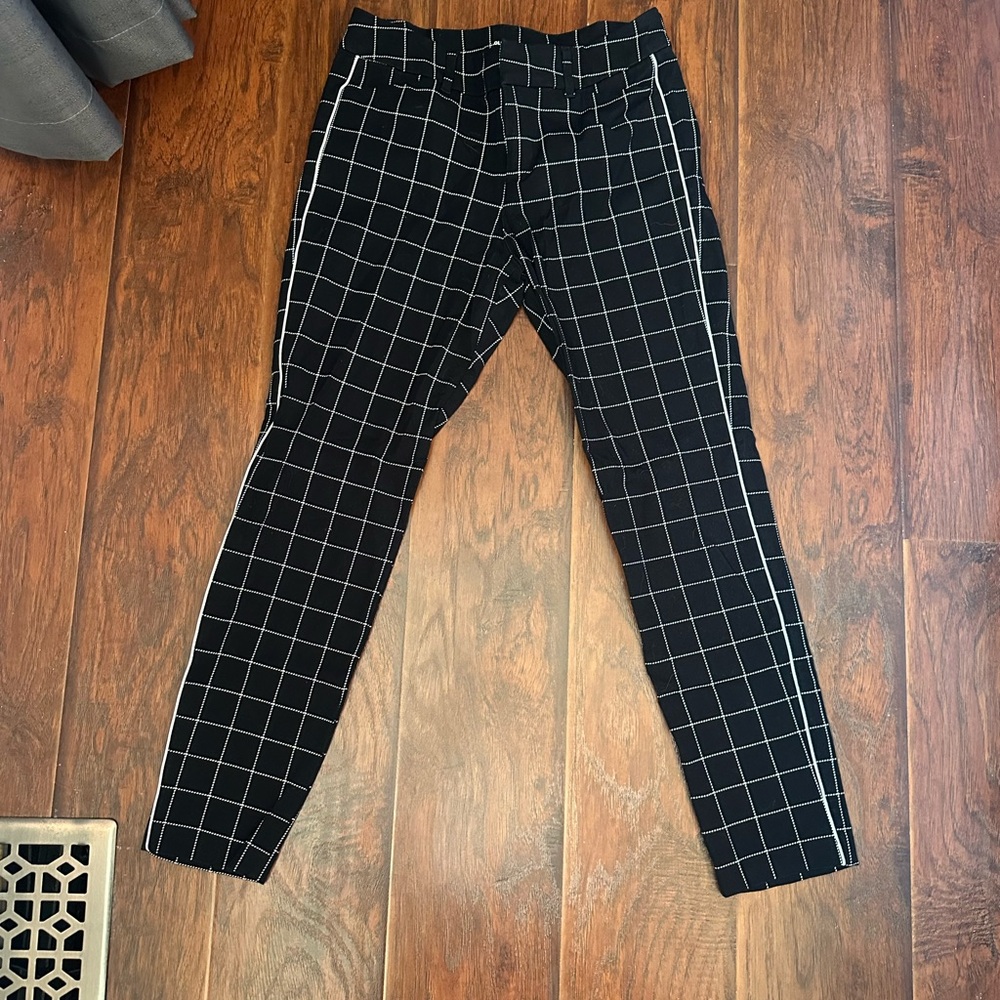 Old Navy Black Windowpane Ankle Pants with White Grid